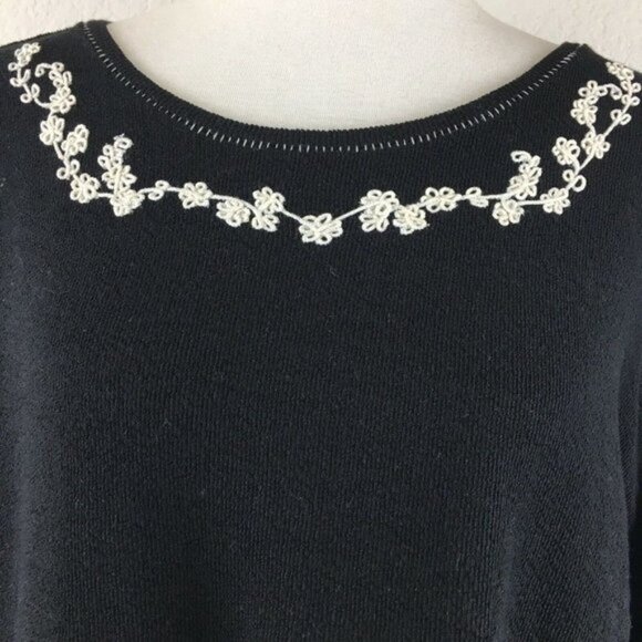 Caslon Embroidered Top Plus Size 0X - Picture 3 of 7